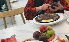 如狼似虎富婆酒店健壮SPA